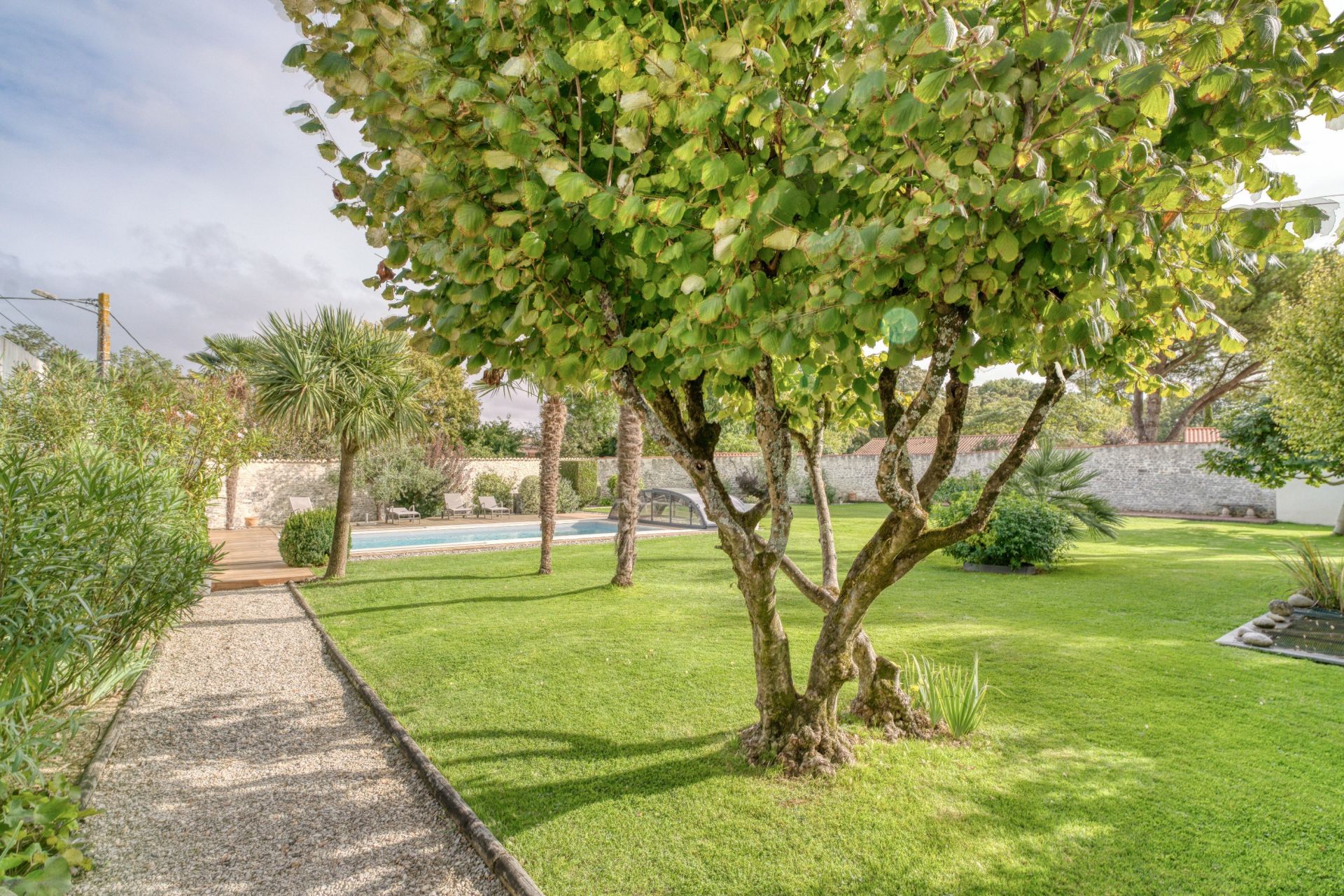 maison de prestige 7 Pièces en vente sur DOMPIERRE SUR MER (17139)