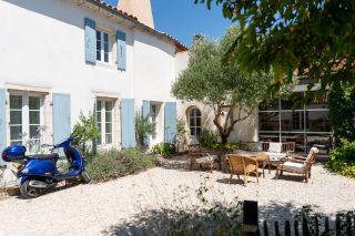 propriété de prestige 17 Pièces en vente sur MARSILLY (17137)