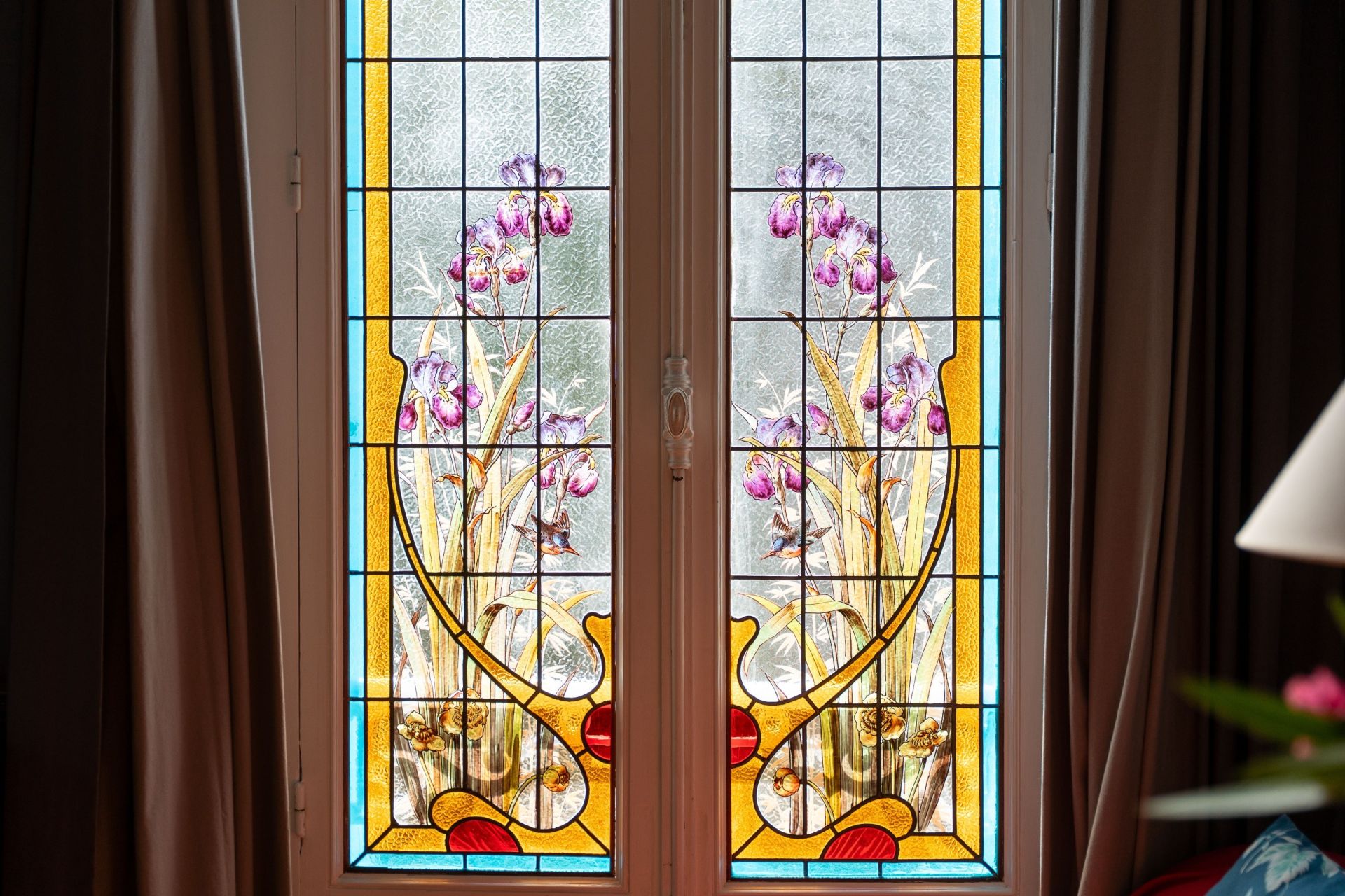 prestigious bourgeois house 7 Rooms for sale on LA ROCHELLE (17000)