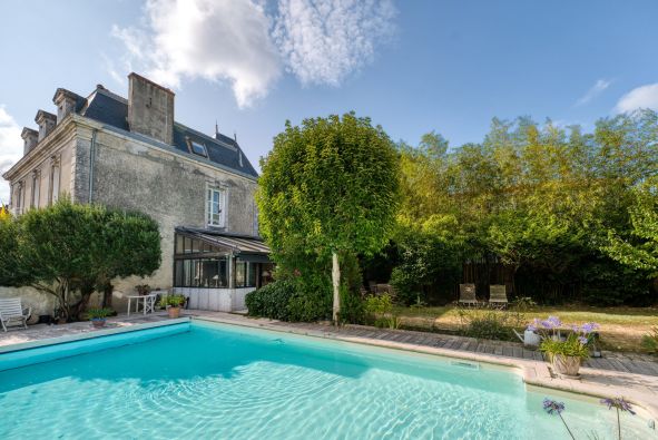Sale Prestigious bourgeois house La Rochelle 7 Rooms 240 m²