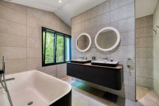 prestigious house 10 Rooms for sale on STE MARIE DE RE (17740)