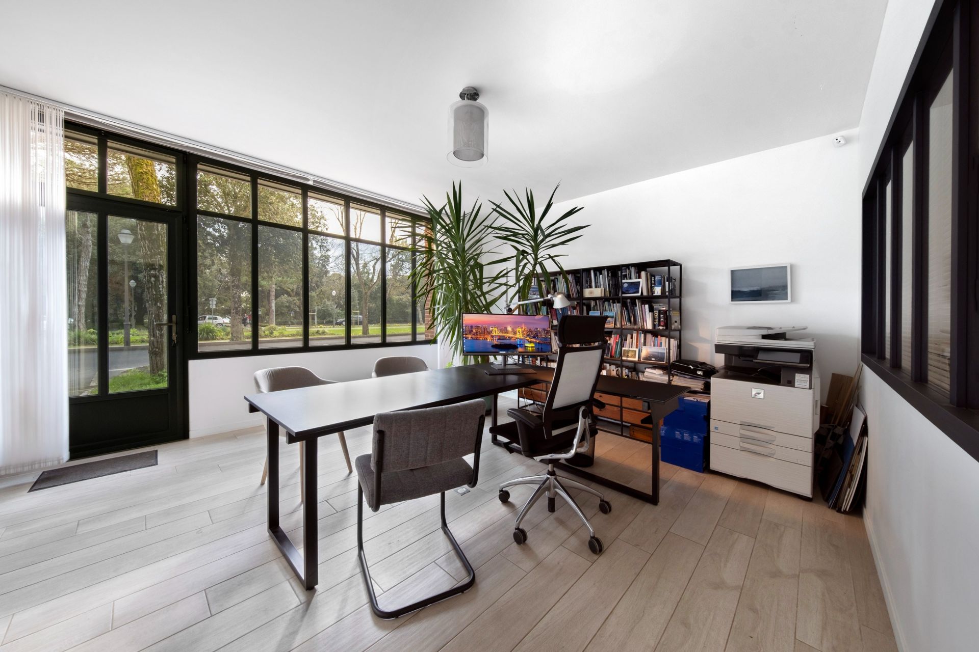 prestigious architect's house 5 Rooms for sale on LA ROCHELLE (17000)