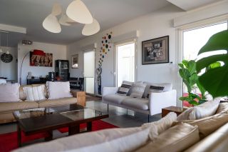 prestigious apartment 5 Rooms for sale on LA ROCHELLE (17000)