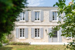 maison de prestige 8 Pièces en vente sur DOMPIERRE SUR MER (17139)