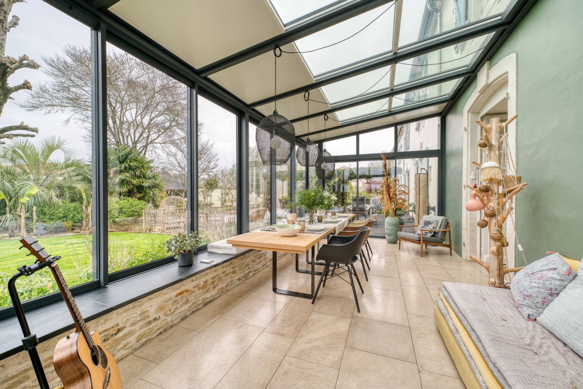 propriété de prestige 17 Pièces en vente sur AIGREFEUILLE D AUNIS (17290)