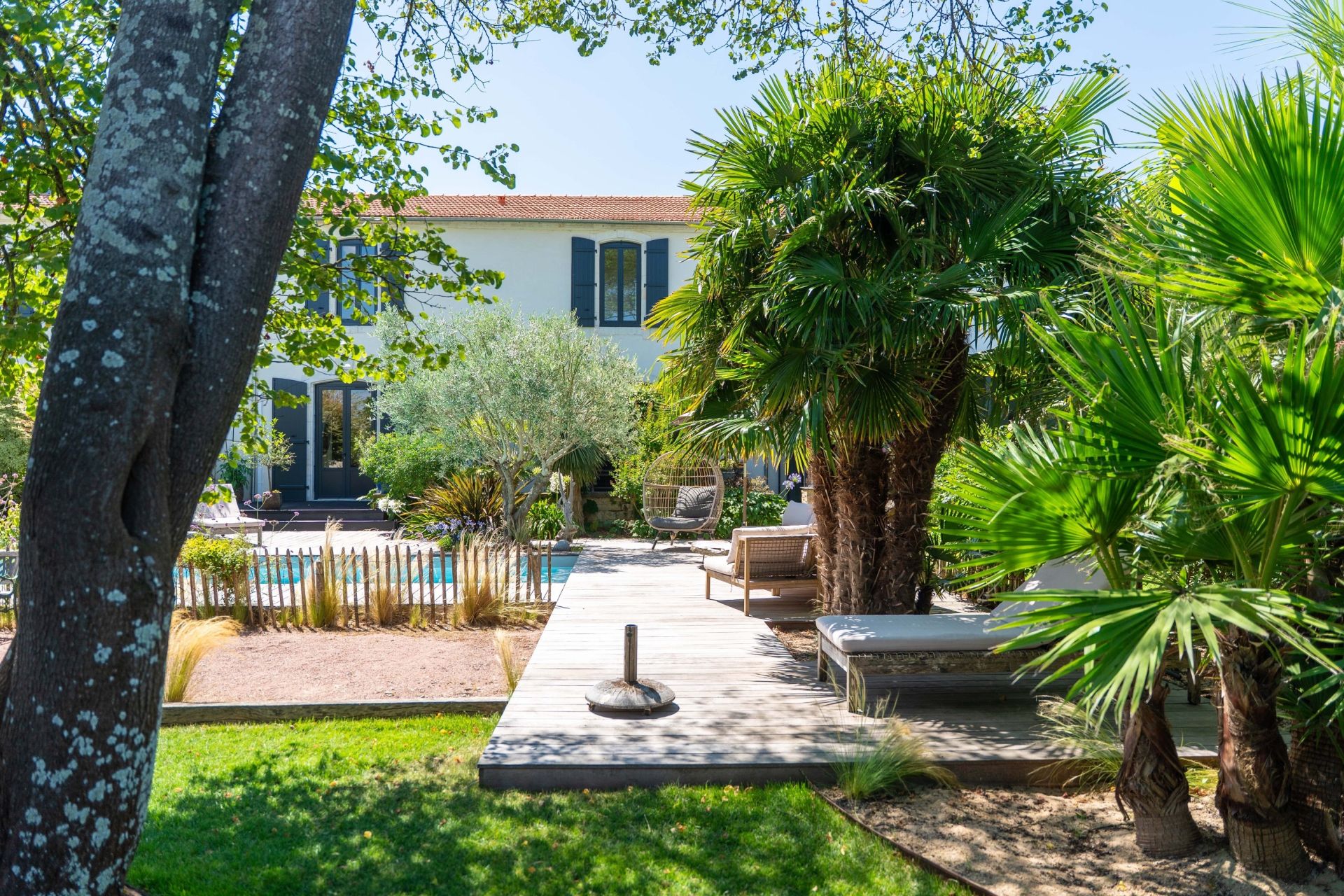 propriété de prestige 17 Pièces en vente sur AIGREFEUILLE D AUNIS (17290)