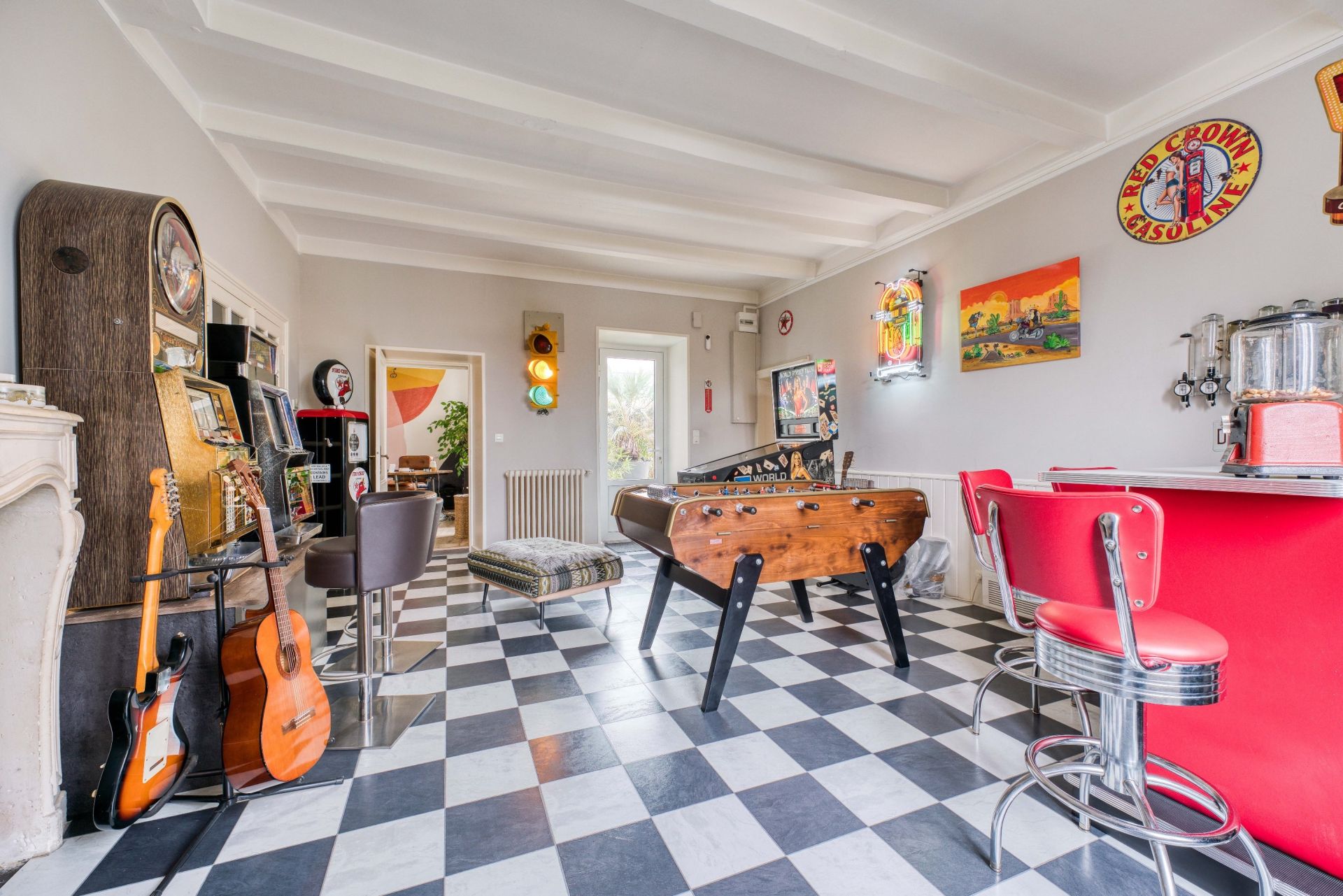 prestigious house 17 Rooms for sale on AIGREFEUILLE D AUNIS (17290)