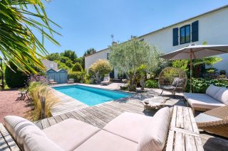 propriété de prestige 17 Pièces en vente sur AIGREFEUILLE D AUNIS (17290)