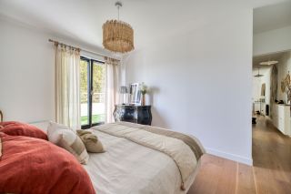 prestigious apartment 3 Rooms for sale on LA ROCHELLE (17000)