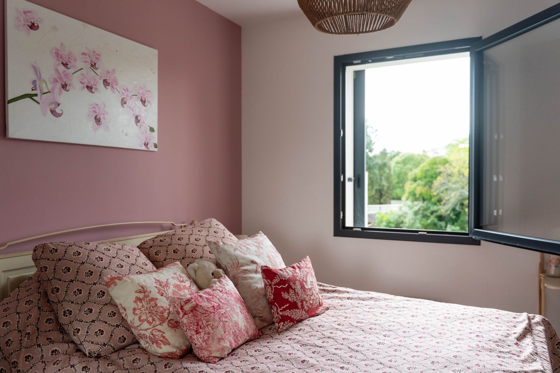 prestigious house 6 Rooms for sale on BREUIL MAGNE (17870)