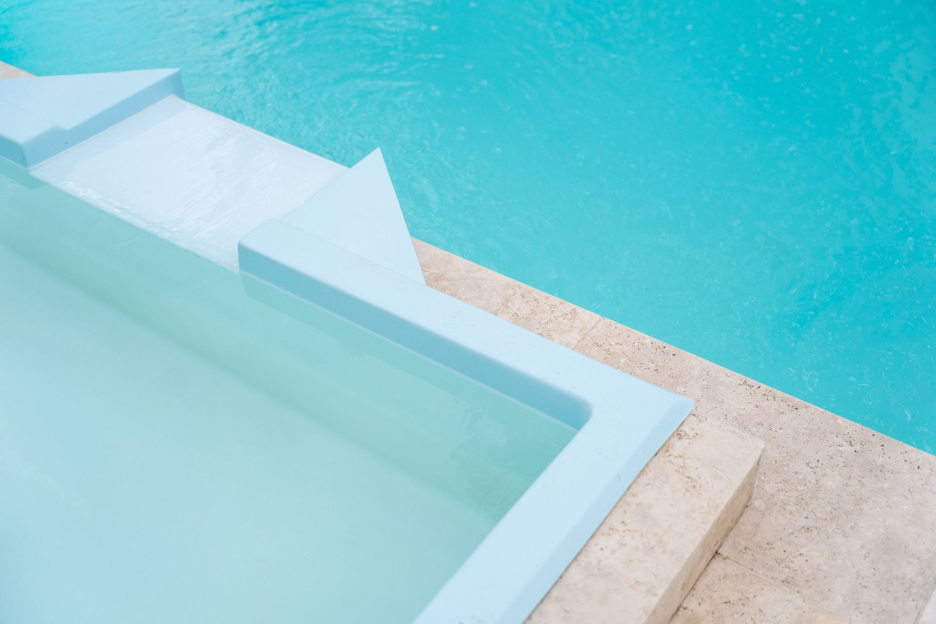 prestigious house 6 Rooms for sale on BREUIL MAGNE (17870)