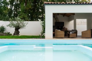 prestigious house 6 Rooms for sale on BREUIL MAGNE (17870)