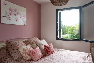 prestigious house 6 Rooms for sale on BREUIL MAGNE (17870)