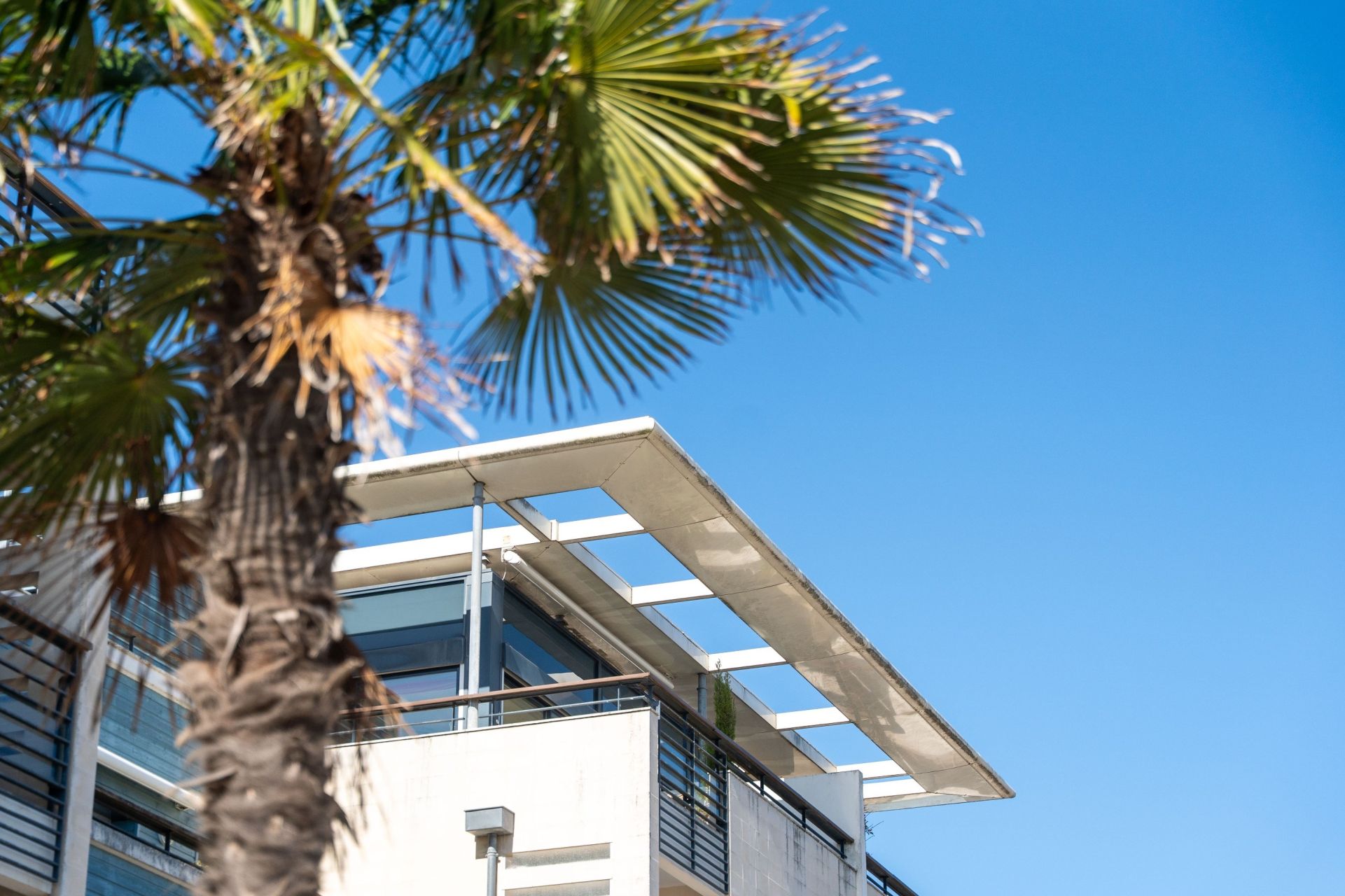 prestigious apartment 4 Rooms for sale on LA ROCHELLE (17000)