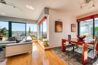 prestigious apartment 4 Rooms for sale on LA ROCHELLE (17000)