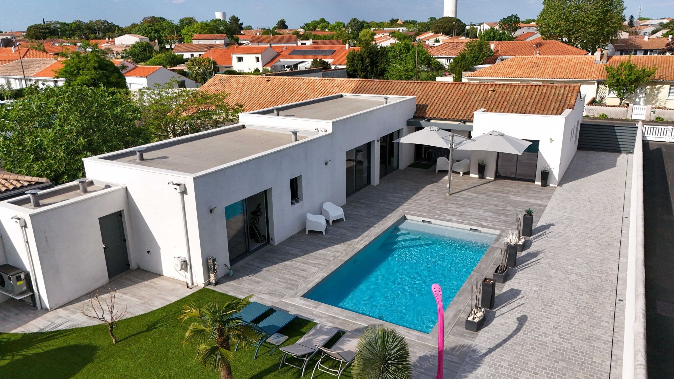 maison contemporaine de prestige 5 Pièces en vente sur AYTRE (17440)