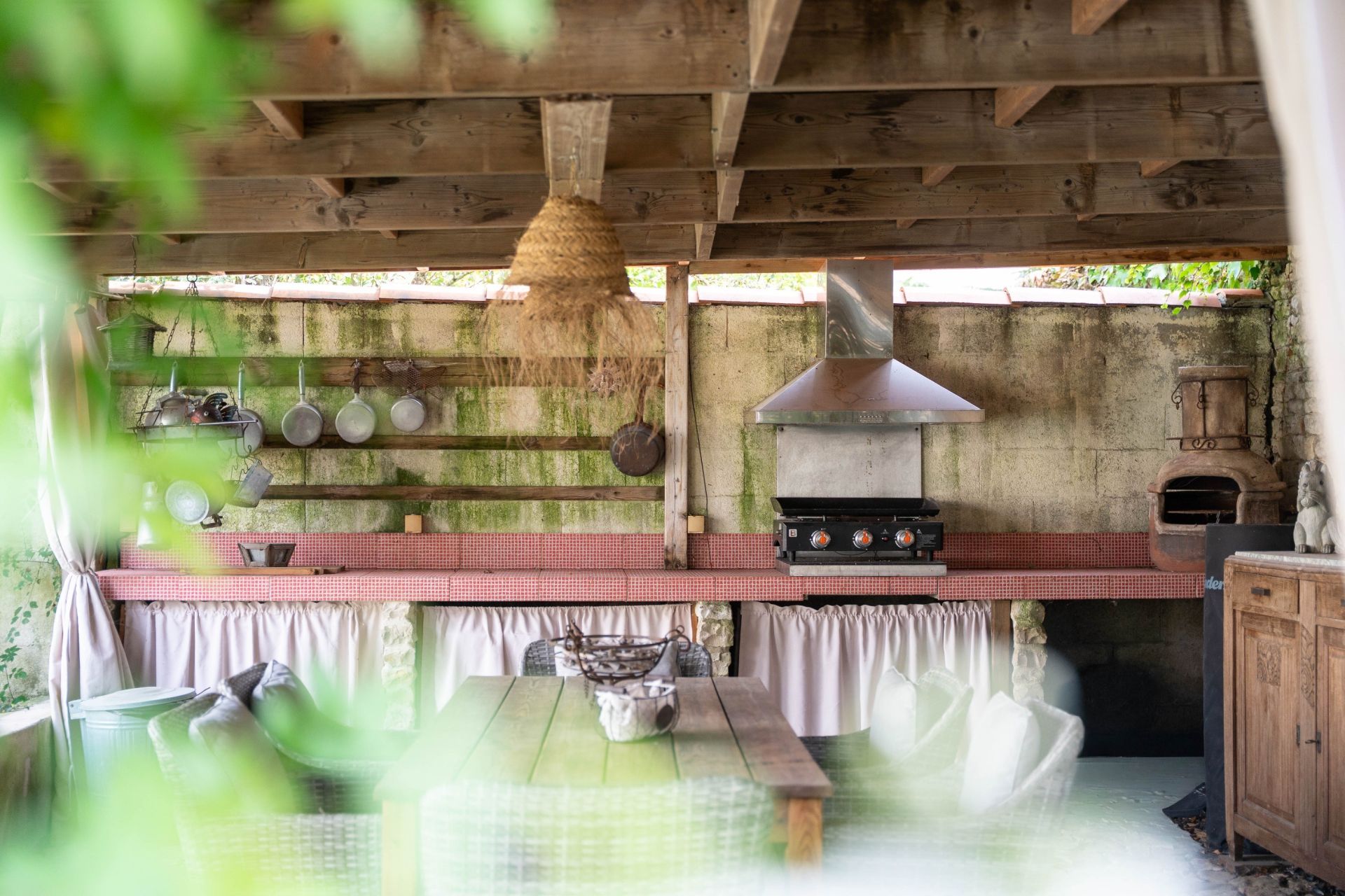 prestigious house 5 Rooms for sale on NIEUL SUR MER (17137)