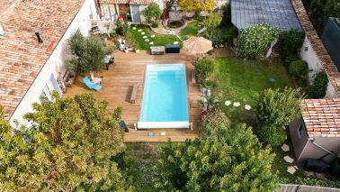 prestigious house 5 Rooms for sale on NIEUL SUR MER (17137)