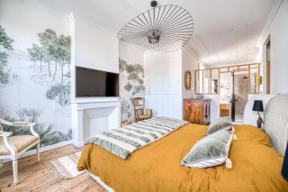 prestigious house 8 Rooms for sale on ST MARTIN DE RE (17410)