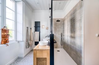 prestigious house 8 Rooms for sale on ST MARTIN DE RE (17410)