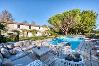 longère de prestige 8 Pièces en vente sur LA ROCHELLE (17000)