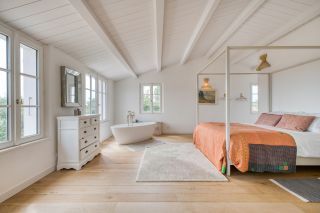 prestigious house 8 Rooms for sale on ST MARTIN DE RE (17410)