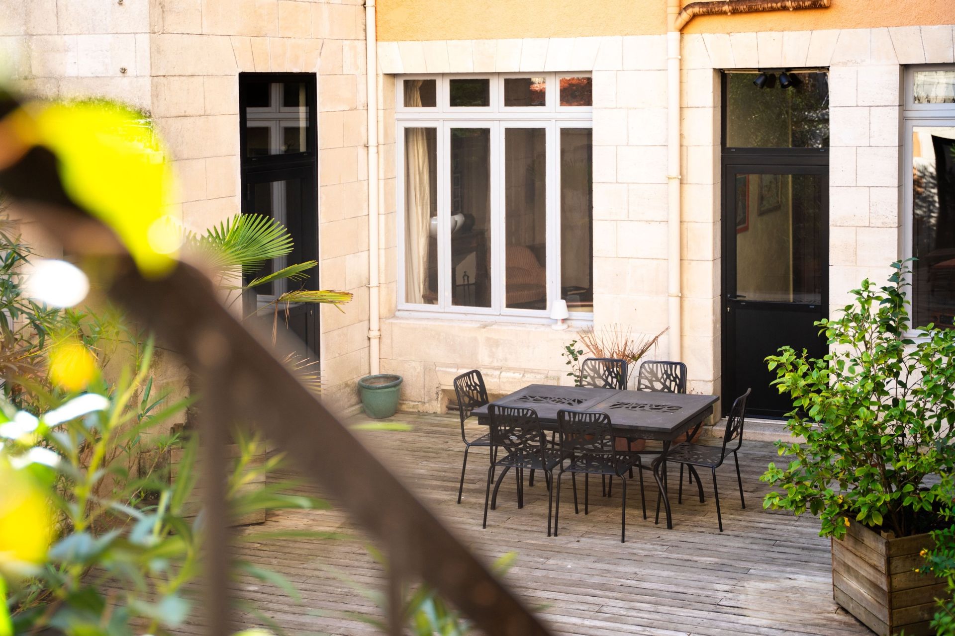 prestigious bourgeois house 10 Rooms for sale on LA ROCHELLE (17000)