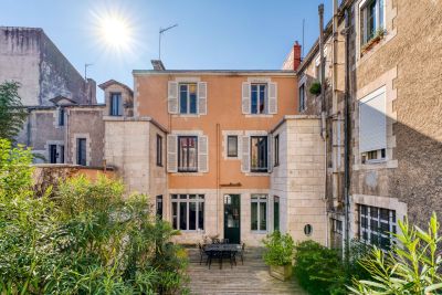 Vente Maison bourgeoise de prestige La Rochelle 10&nbsp;Pièces 265&nbsp;m²