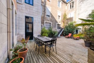 prestigious bourgeois house 10 Rooms for sale on LA ROCHELLE (17000)