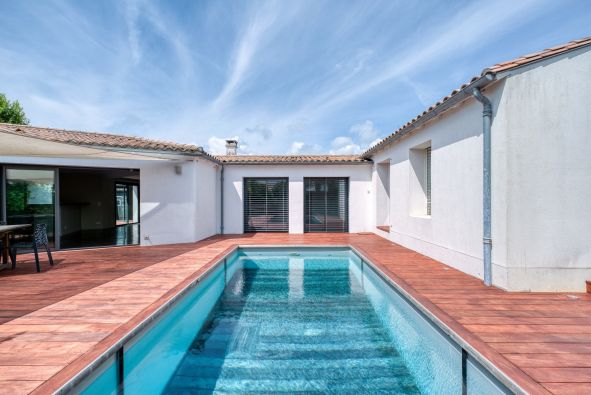 Sale Prestigious house Sainte-Marie-de-Ré 9 Rooms 236 m²