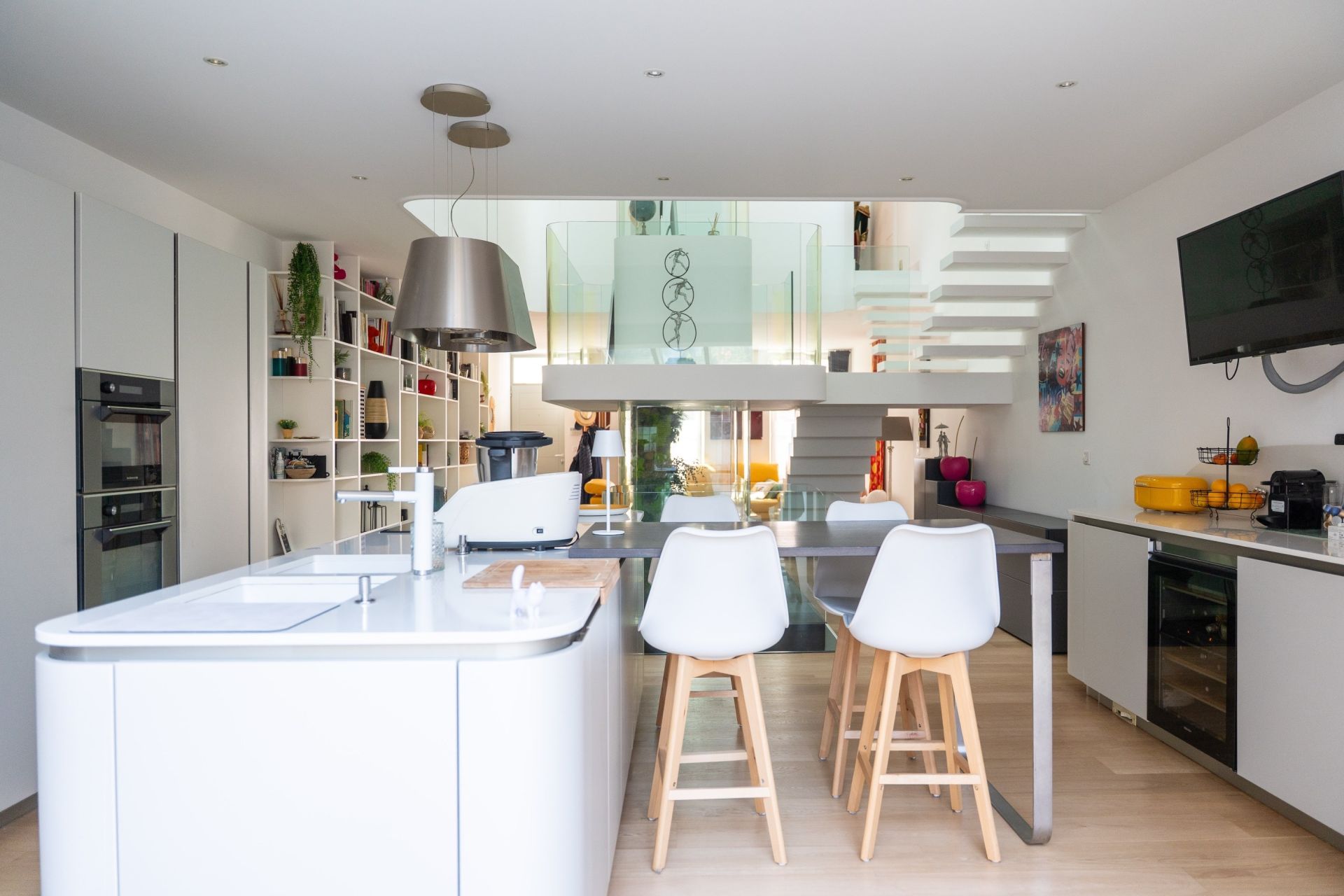 prestigious house 6 Rooms for sale on LA ROCHELLE (17000)
