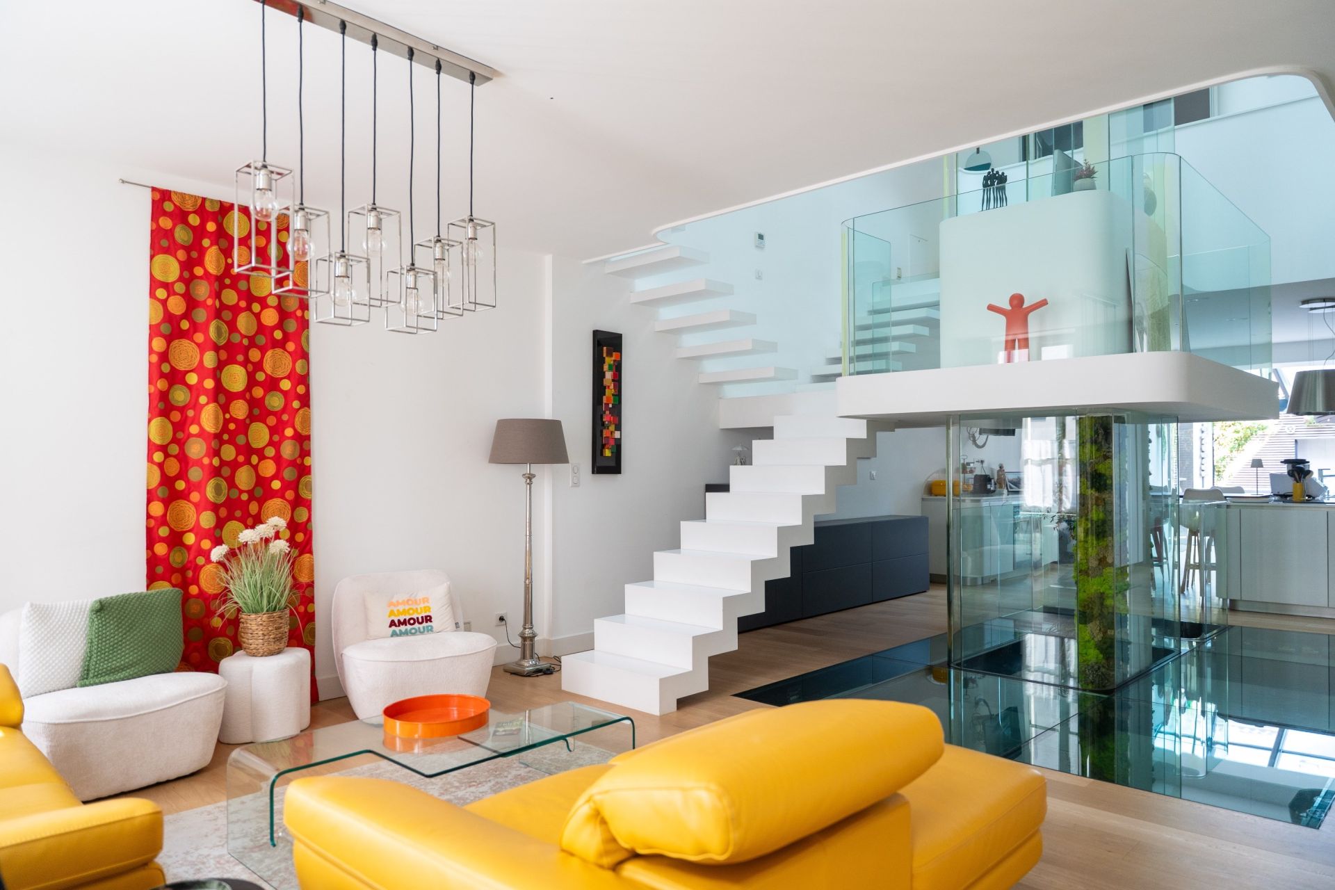 prestigious contemporary house 6 Rooms for sale on LA ROCHELLE (17000)