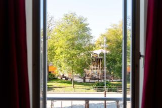 prestigious apartment 5 Rooms for sale on LA ROCHELLE (17000)