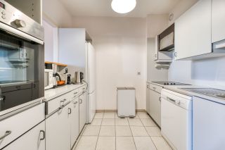 prestigious apartment 5 Rooms for sale on LA ROCHELLE (17000)