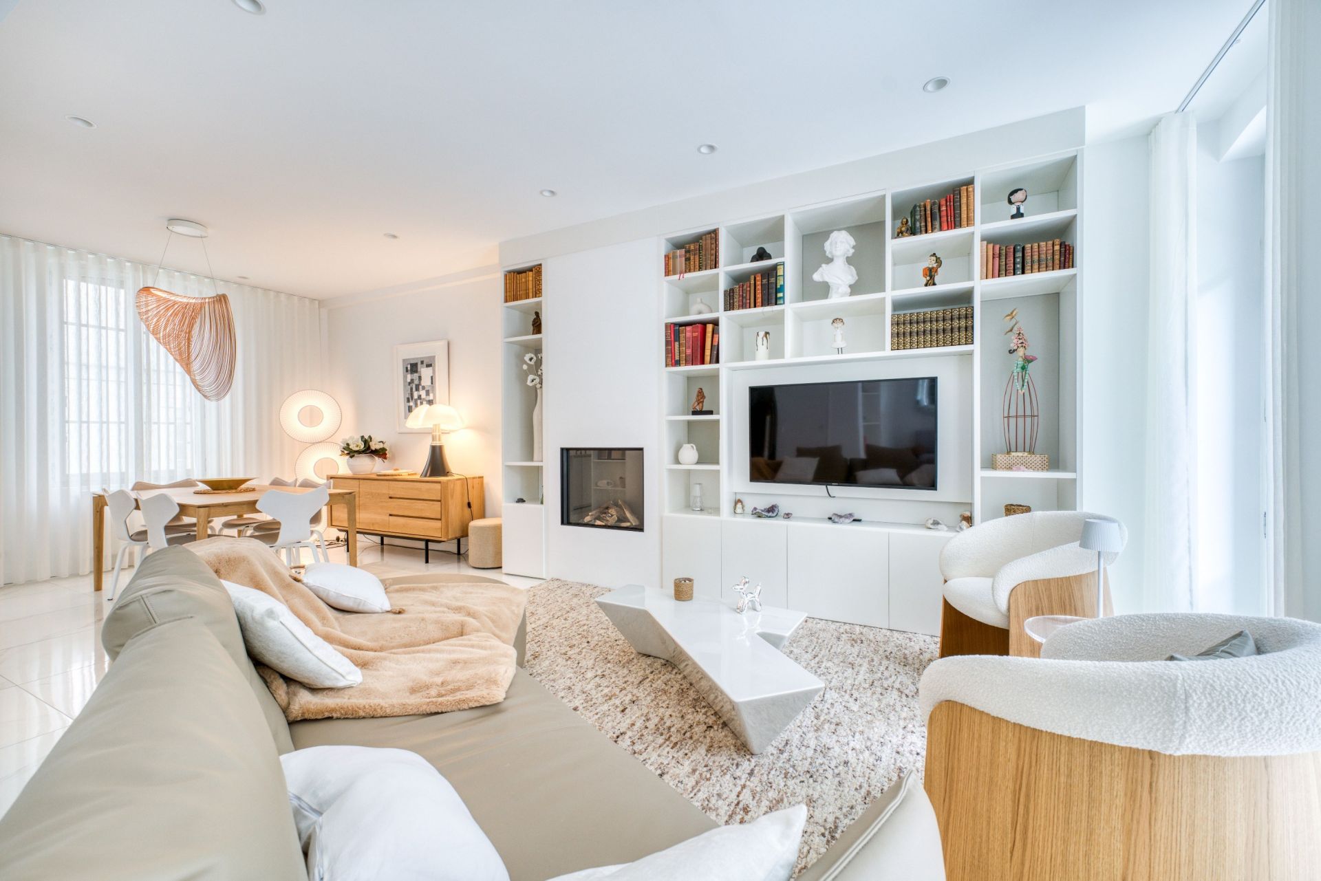 prestigious bourgeois house 7 Rooms for sale on LA ROCHELLE (17000)