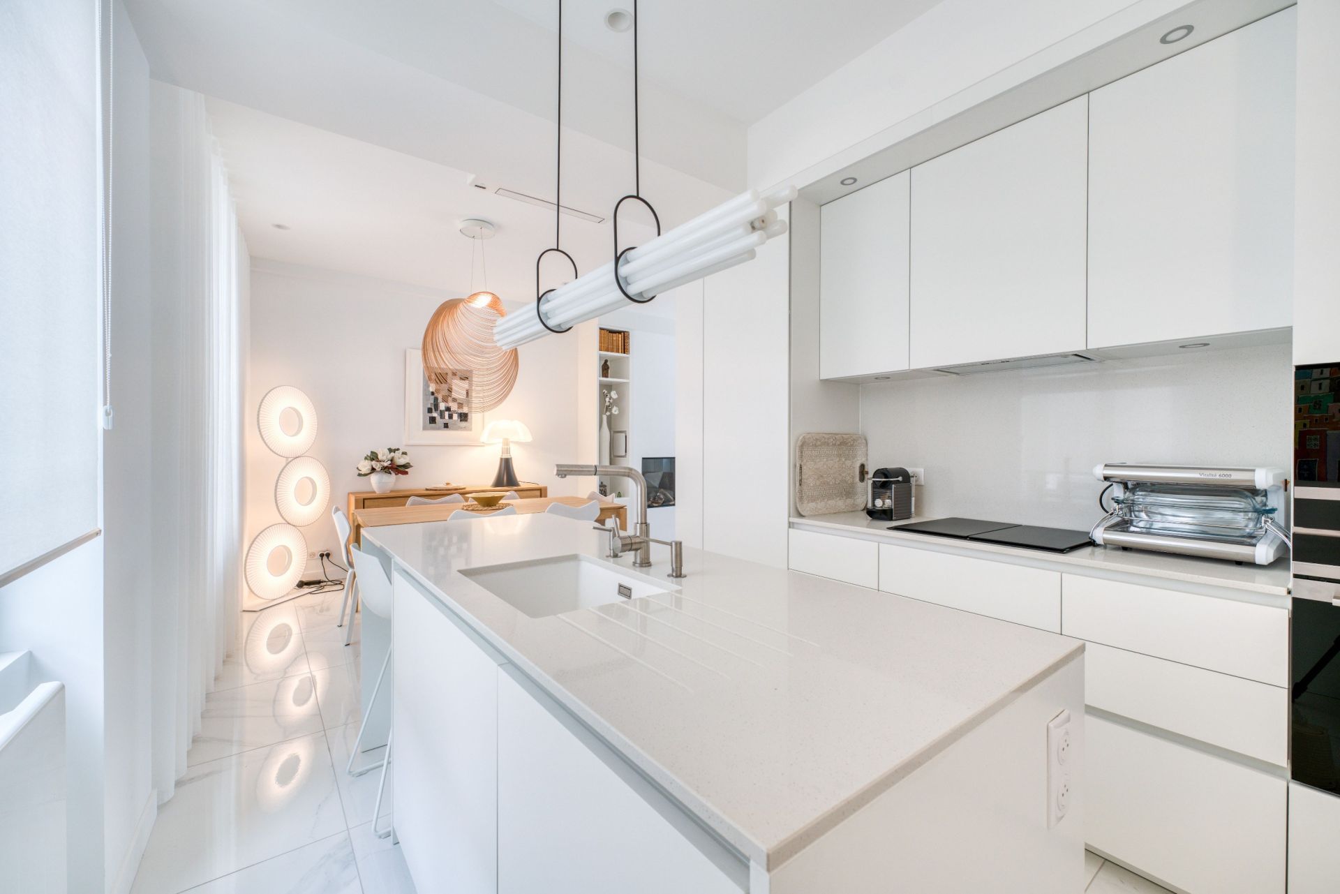 prestigious bourgeois house 7 Rooms for sale on LA ROCHELLE (17000)