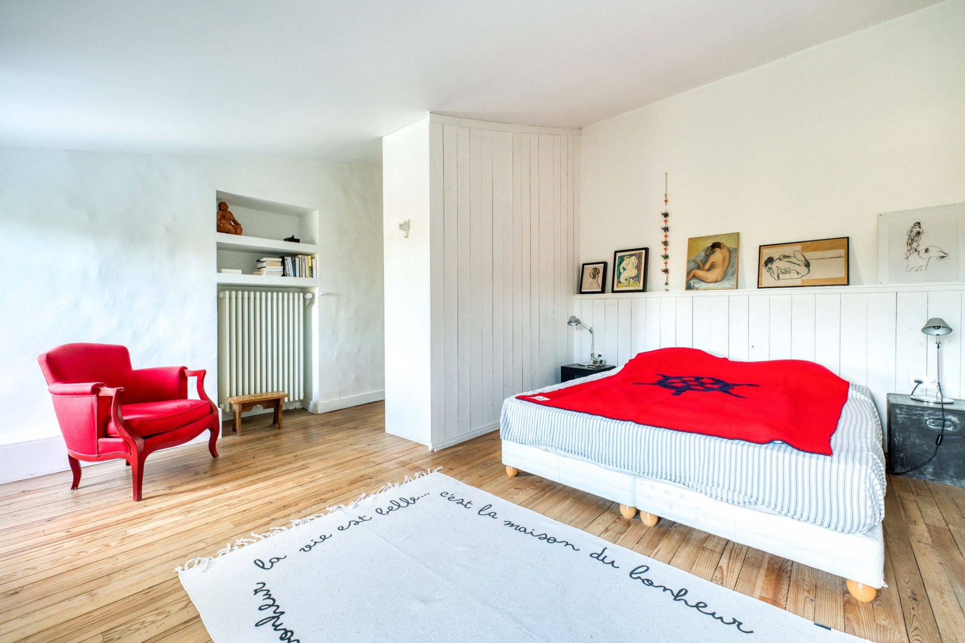 prestigious house 7 Rooms for sale on LOIX (17111)