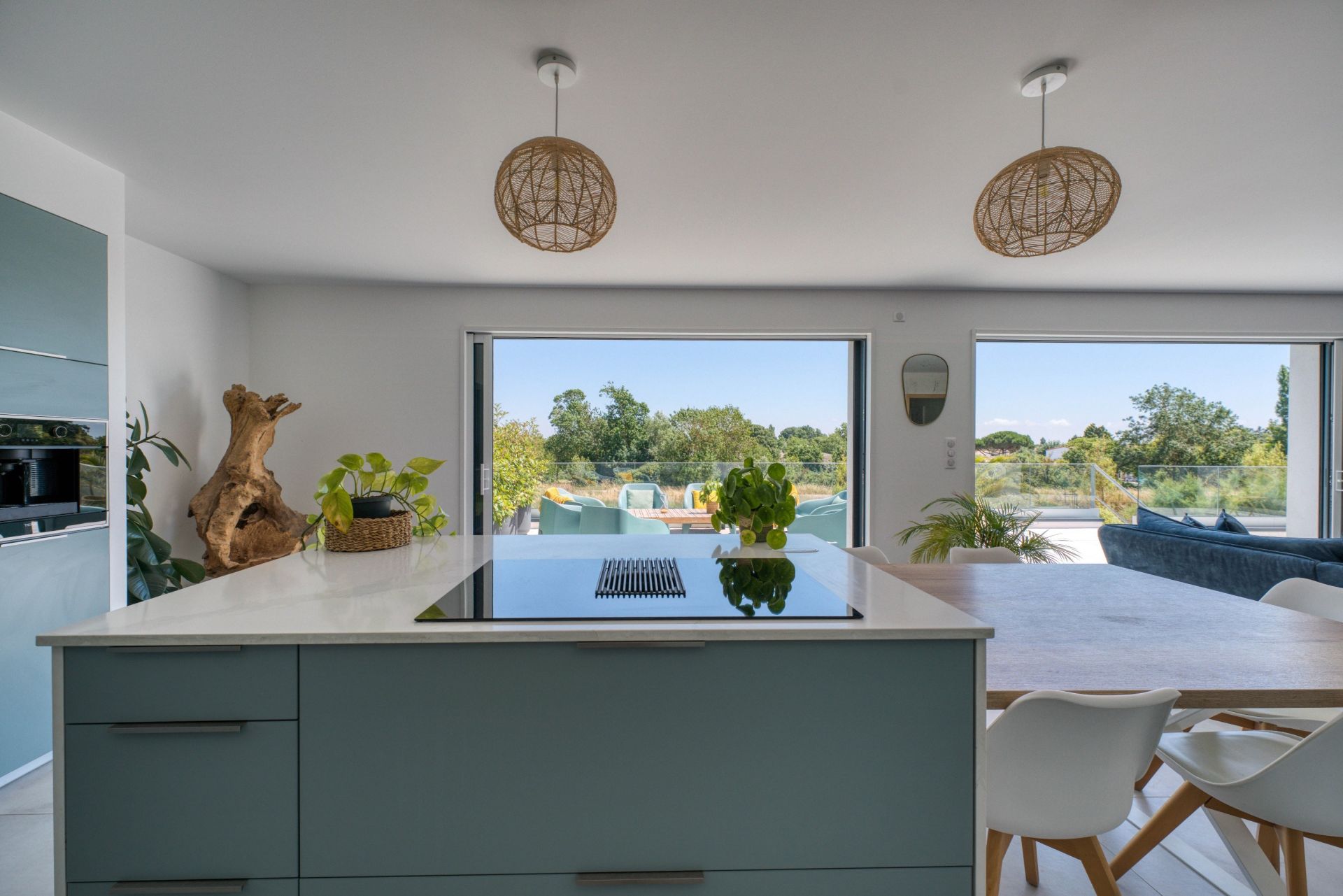 prestigious contemporary house 6 Rooms for sale on LA ROCHELLE (17000)