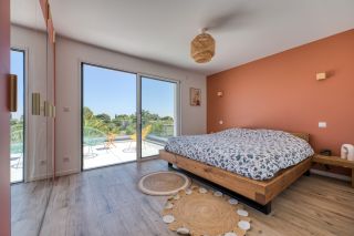 prestigious contemporary house 6 Rooms for sale on LA ROCHELLE (17000)