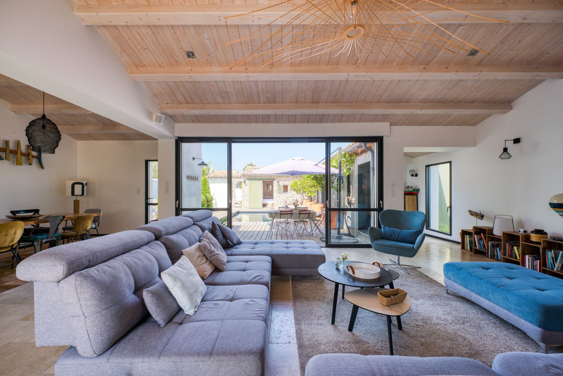 prestigious house 9 Rooms for sale on STE MARIE DE RE (17740)