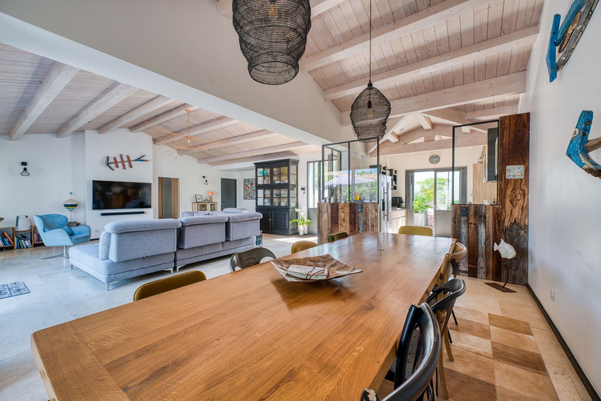 prestigious house 9 Rooms for sale on STE MARIE DE RE (17740)