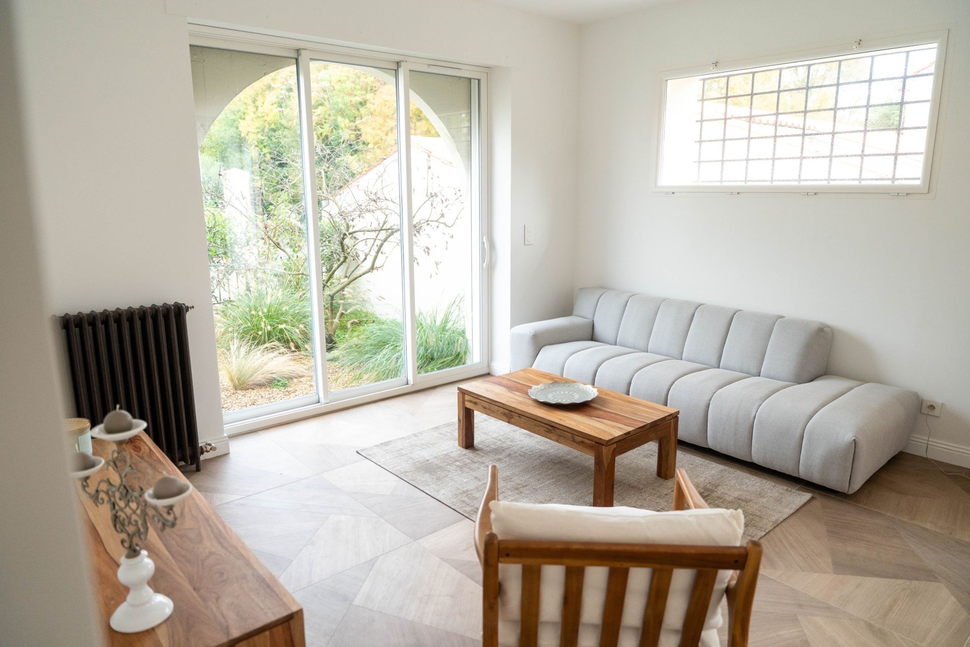 prestigious house 7 Rooms for sale on LA ROCHELLE (17000)