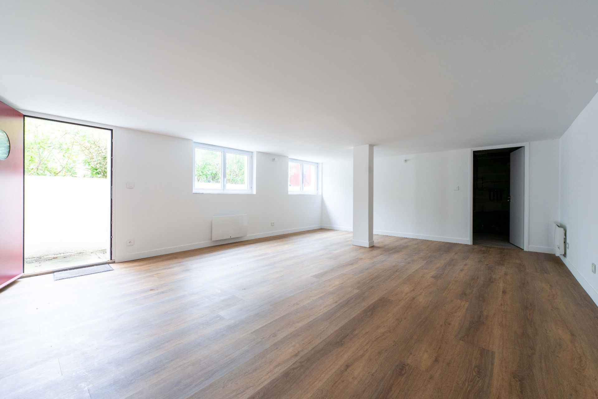 prestigious house 7 Rooms for sale on LA ROCHELLE (17000)