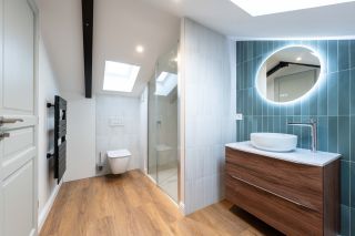 prestigious house 7 Rooms for sale on LA ROCHELLE (17000)