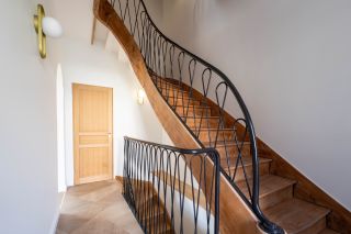 prestigious house 7 Rooms for sale on LA ROCHELLE (17000)