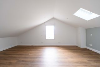 prestigious house 7 Rooms for sale on LA ROCHELLE (17000)