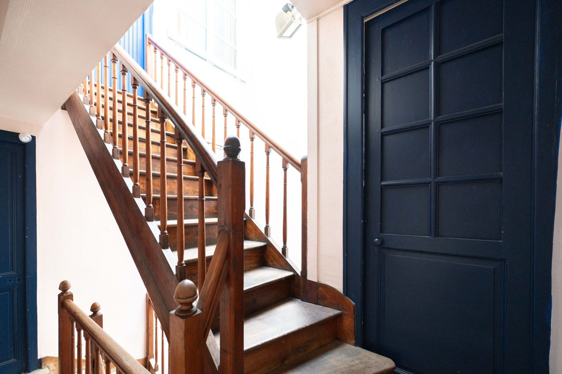 prestigious apartment 2 Rooms for sale on LA ROCHELLE (17000)