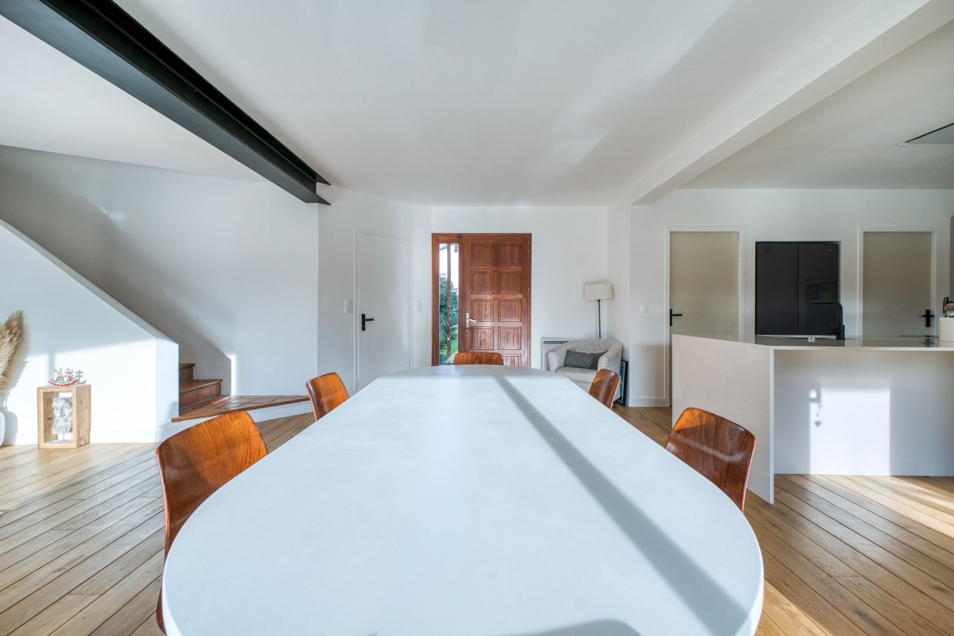 prestigious house 7 Rooms for sale on LA ROCHELLE (17000)