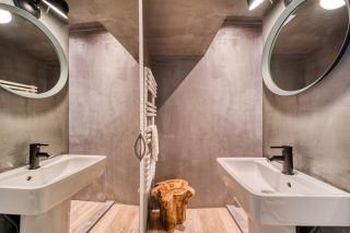 prestigious apartment 4 Rooms for sale on LA ROCHELLE (17000)