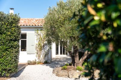 Sale Prestigious house Sainte-Marie-de-Ré 7&nbsp;Rooms 150&nbsp;m²